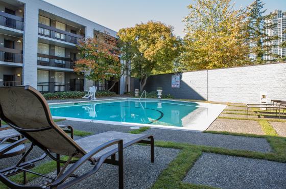 Hotel 116 Seasonal Outdoor Pool