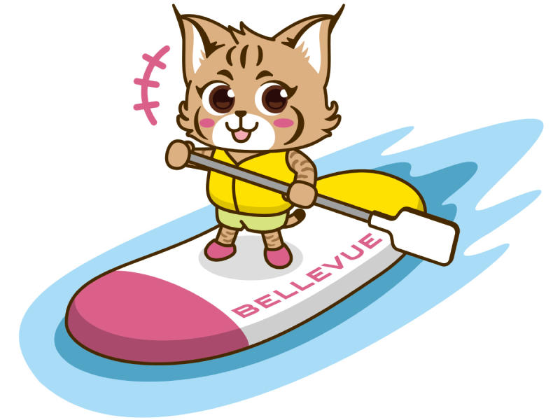 パドルボードをするベル