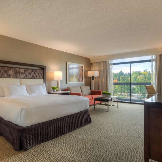 Hilton Bellevue Bedroom