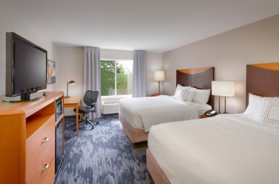 Queen/Queen Guest Room